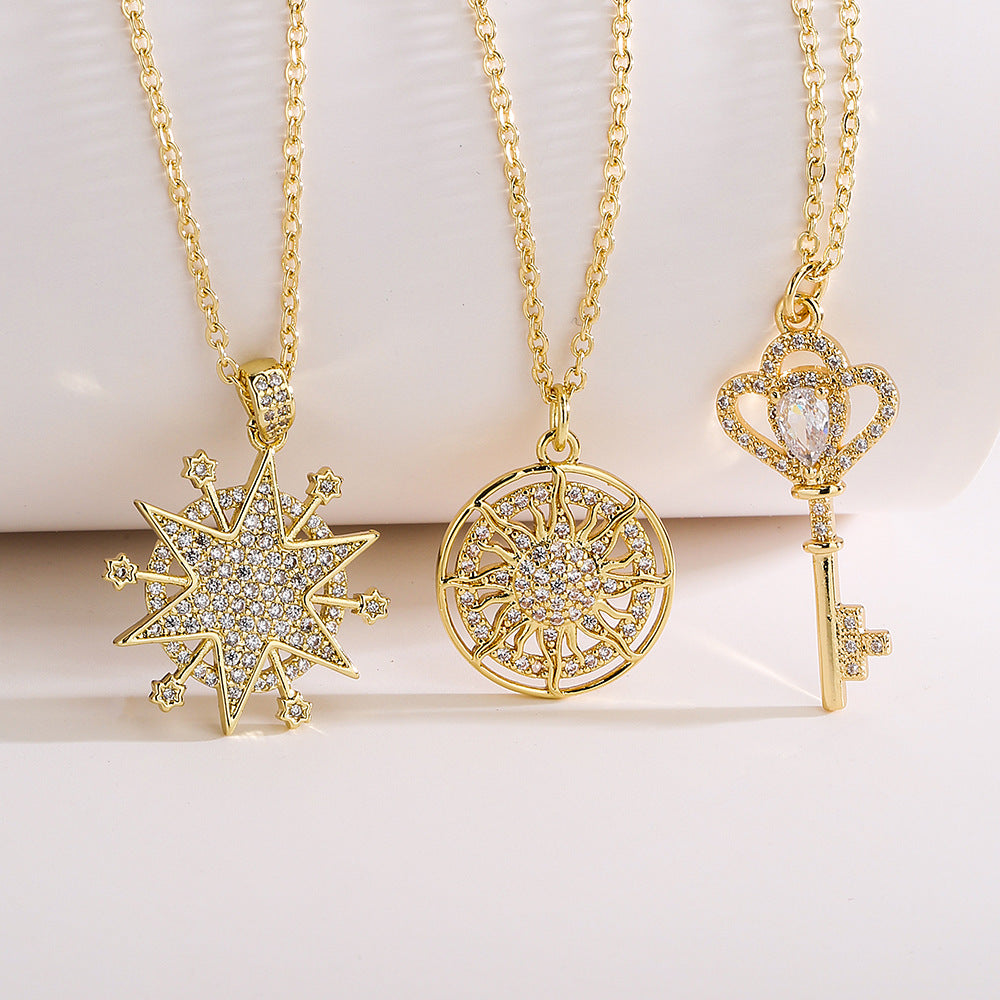 Collana con Pendente a Esagramma Geometrico Minimalista da Donna, con Base in Ottone e Placcatura in Oro Vero con Intarsio di Zirconi