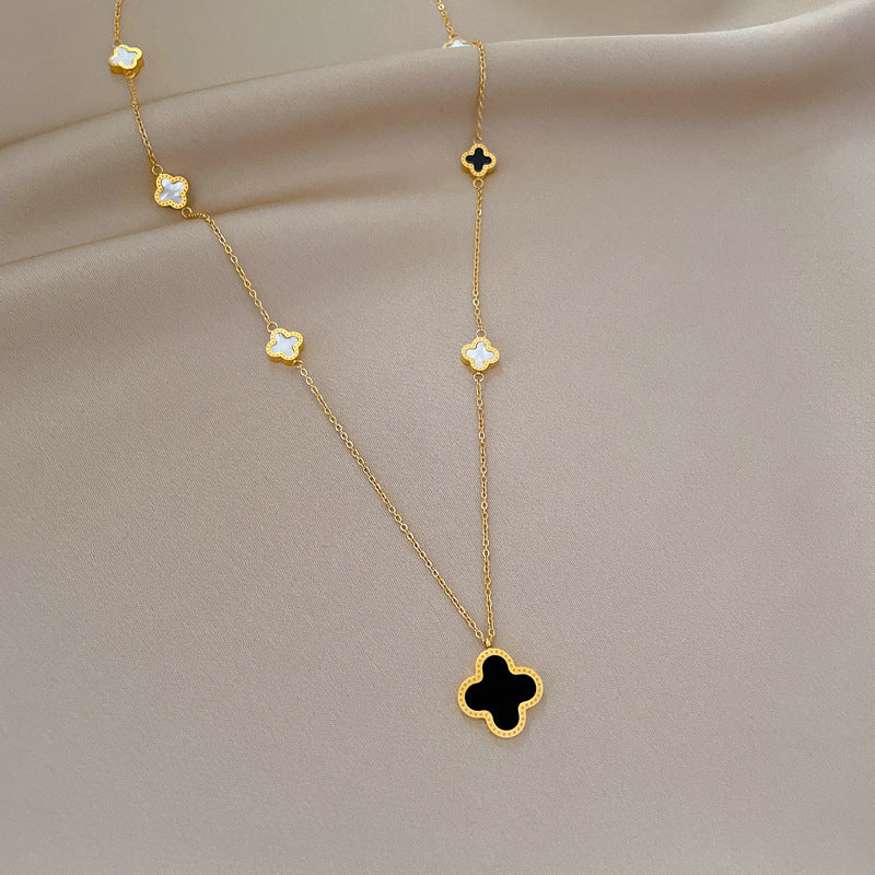 Collana con Ciondolo Trifoglio Portafortuna Minimalista in Acciaio al Titanio Placcato Oro per Donna e Uomo