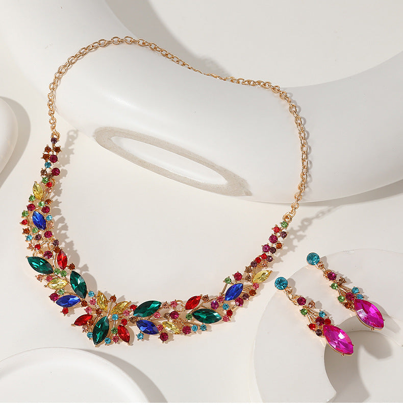 Elegant Floral and Teardrop-Shaped Alloy Necklace Set with Rhinestone Pendant, Plated Finish, for Women