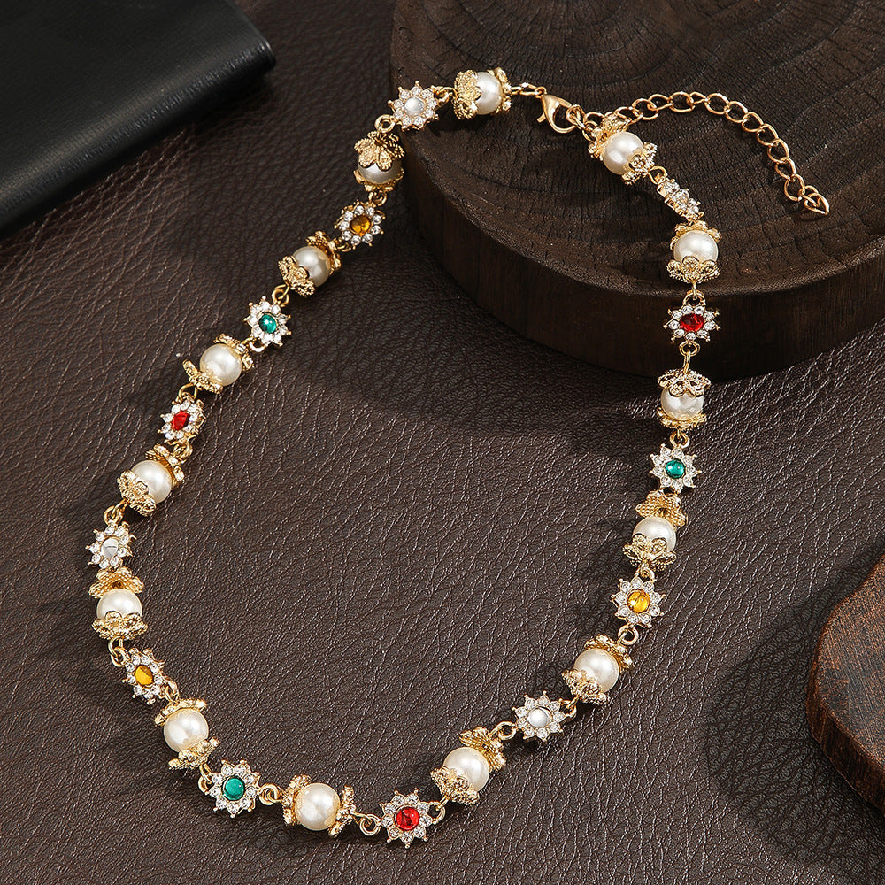 Geometric Floral Alloy Necklace with Imitation Pearl and Rhinestone Inlay on Cable Chain Unisex
