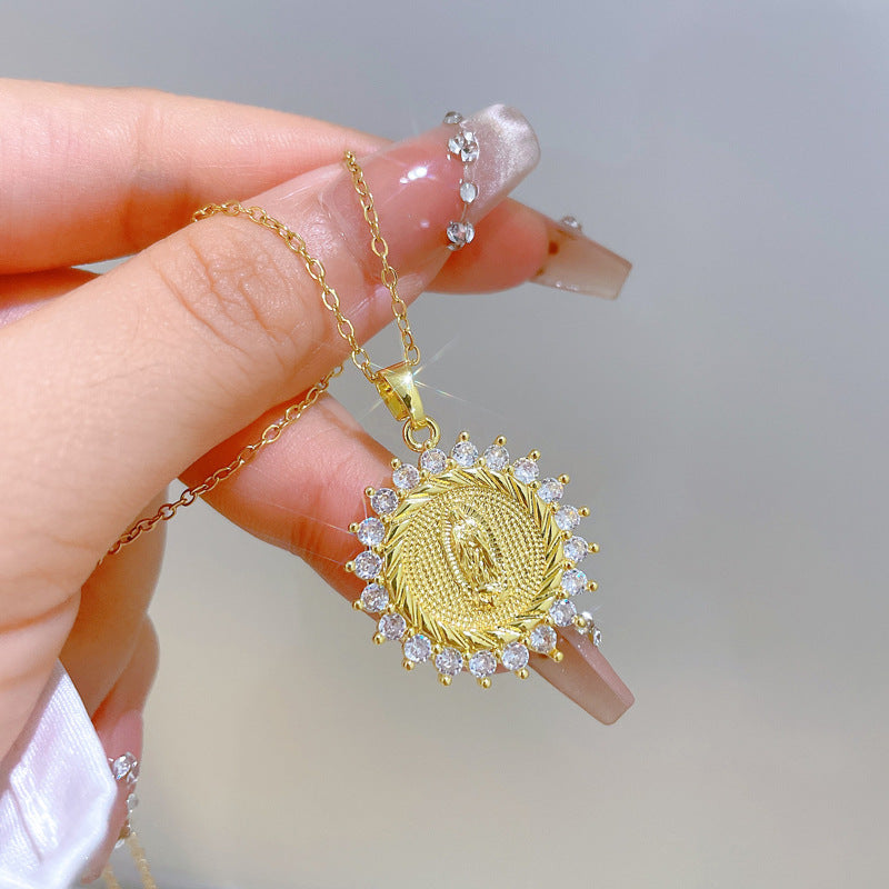 Sweet Round Geometric Rhinestone Inlay Titanium Steel Necklace with Brass Pendant for Unisex