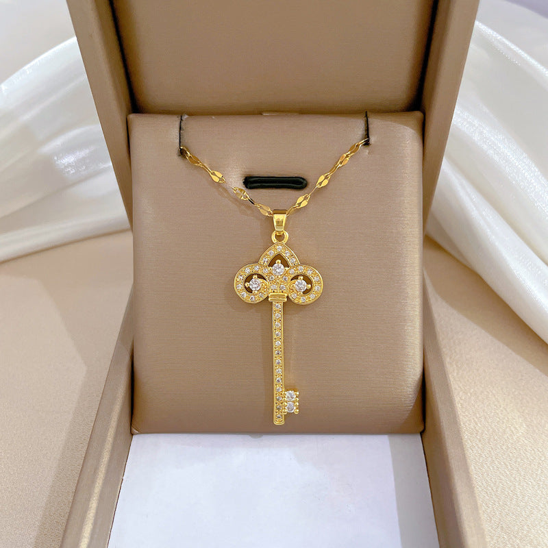 Collana con Pendente a Corona da Donna in Acciaio al Titanio di Lusso con Strass Intarsiati, Design Geometrico, Catena a Medaglione Regolabile