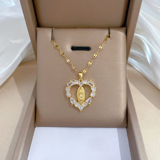 Minimalist Heart-Shaped Titanium Steel Necklace with Rhinestone Inlay for Women and Men, Delicate Clavicle Chain