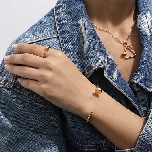 Collana geometrica in acciaio inossidabile da donna con ciondolo in acciaio al titanio, finitura galvanica, accessorio di moda minimalista