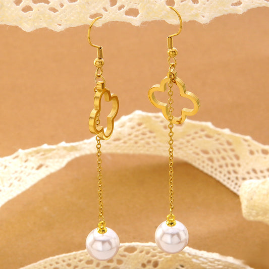 Set di collana e orecchini minimalisti in acciaio al titanio con fiore, perla geometrica e catenina