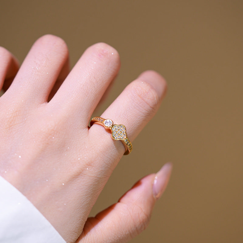 Luxury Minimalist Four-Leaf Clover Ring for Women in Brass with 18K Gold Plating and Adjustable Open Band