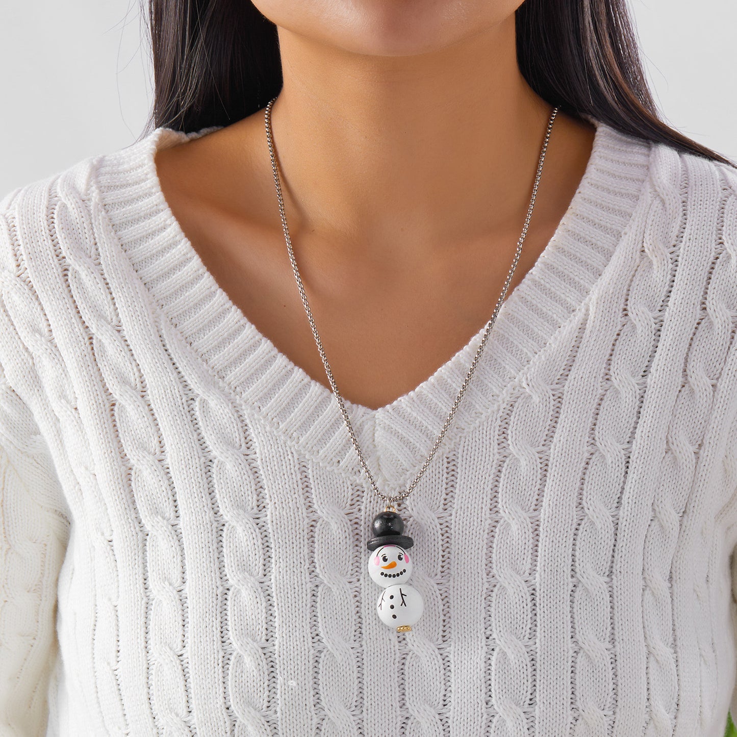 Collana Pendente a Forma di Pupazzo di Neve Stile Ins per Donna con Intarsi in Strass e Struttura in Resina su Catenina, per la Moda Festiva Natalizia