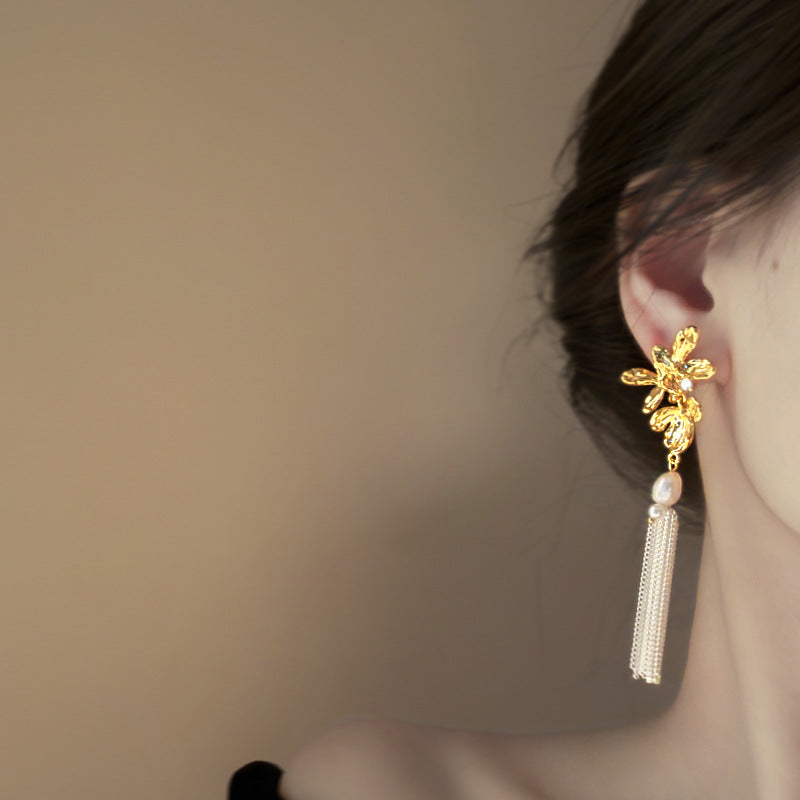 Pendientes colgantes florales de estilo lujoso con incrustaciones de pedrería y detalles de perlas para mujer