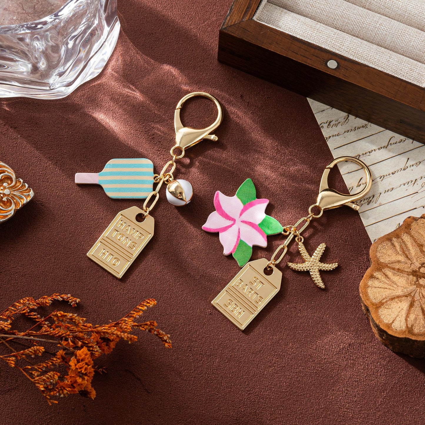 Minimalist Plated Metal Keychain Charm Bar with Umbrella Pattern