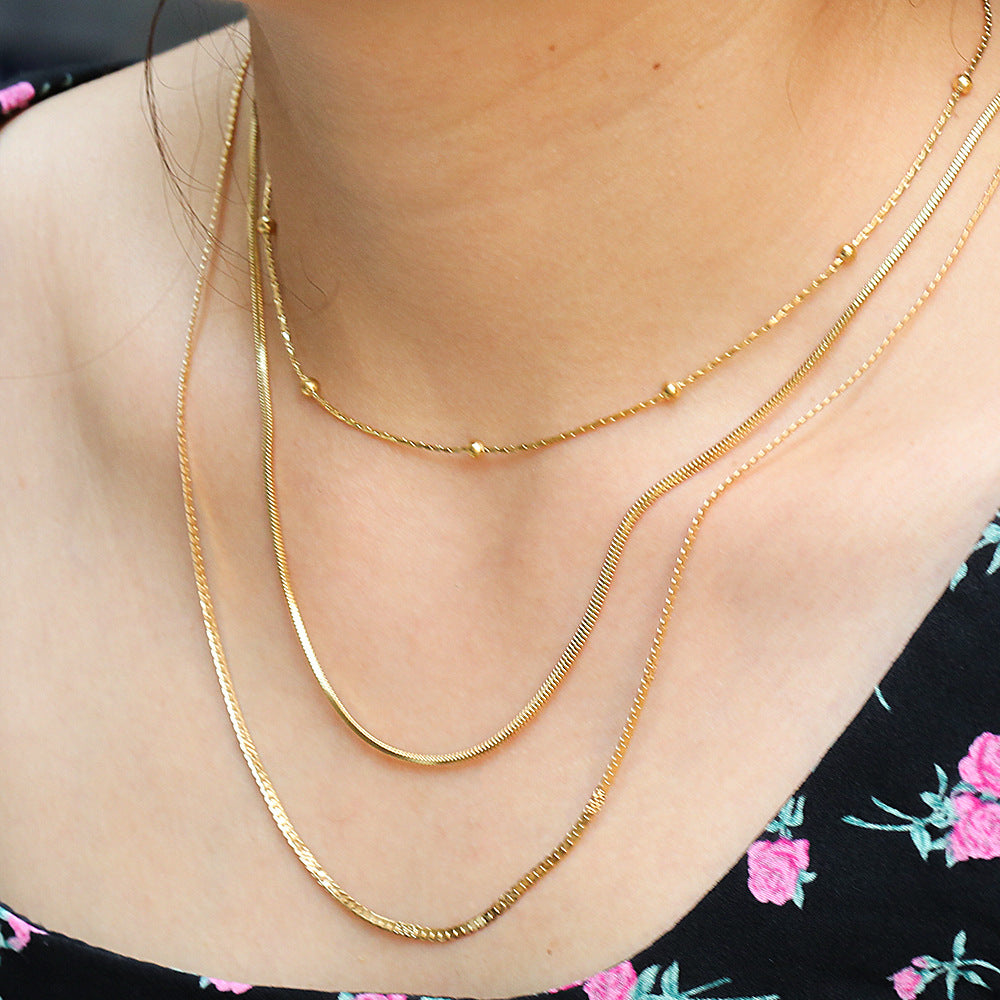 Collana Minimalista Geometrica Stratificata da Donna in Acciaio Inossidabile Placcato Oro 18K con Catena Serpente Girocollo