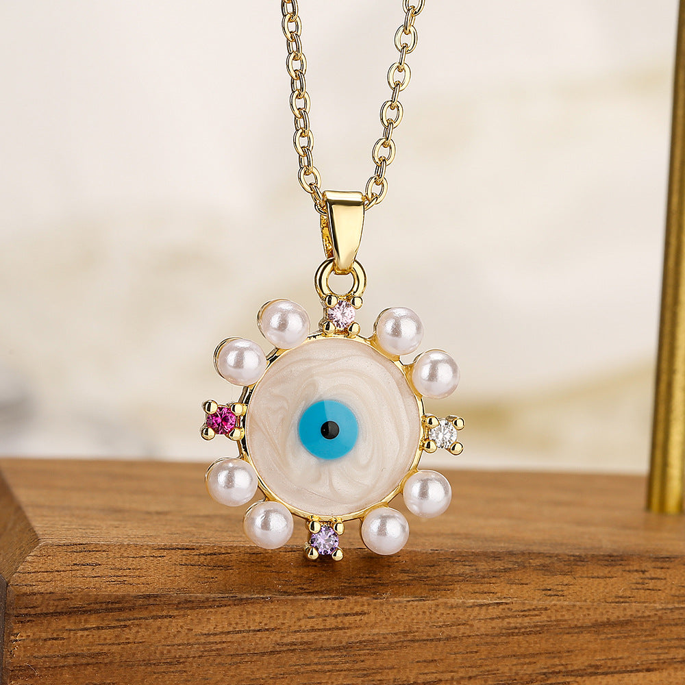 Minimalist Geometric Pendant Necklace for Women with Zircon and Pearl Accents on Copper Chain