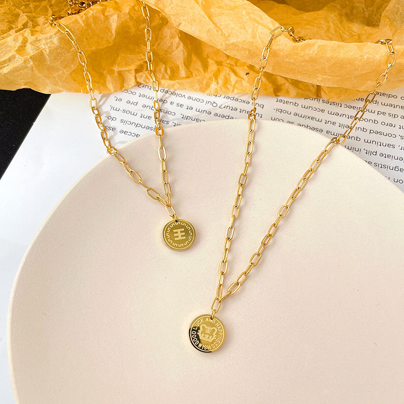 Collana con Pendente a Forma di Tigre in Acciaio al Titanio con Placcatura in Oro, Stile Medaglione, per Donne e Uomini, Catena per Clavicole