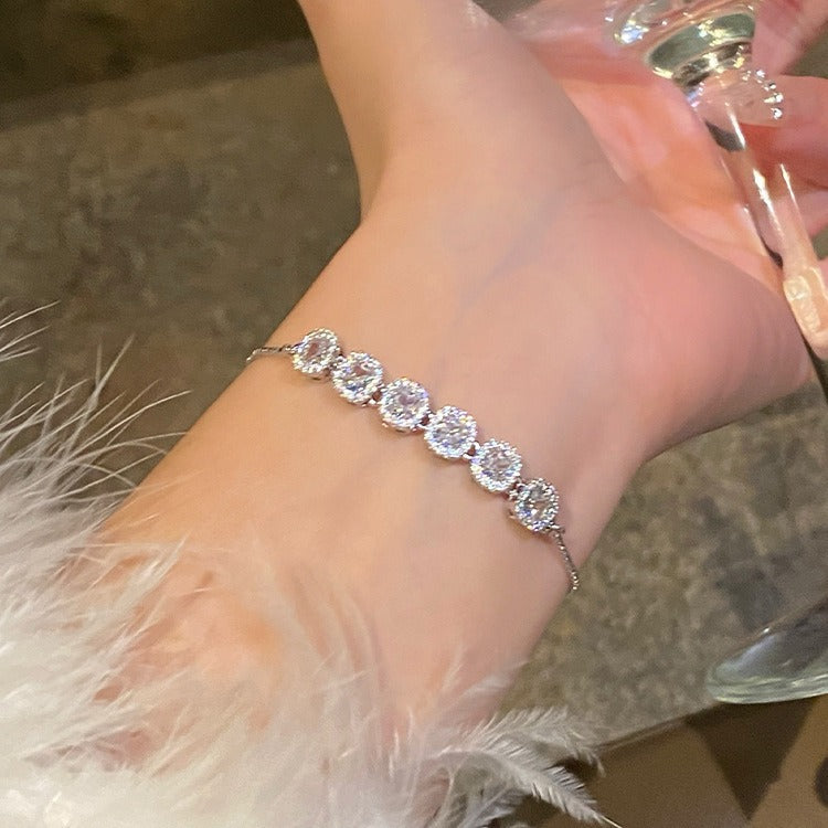 Elegant Sweet Square Gold Plated Brass Cubic Zirconia Inlay Bracelet for Women