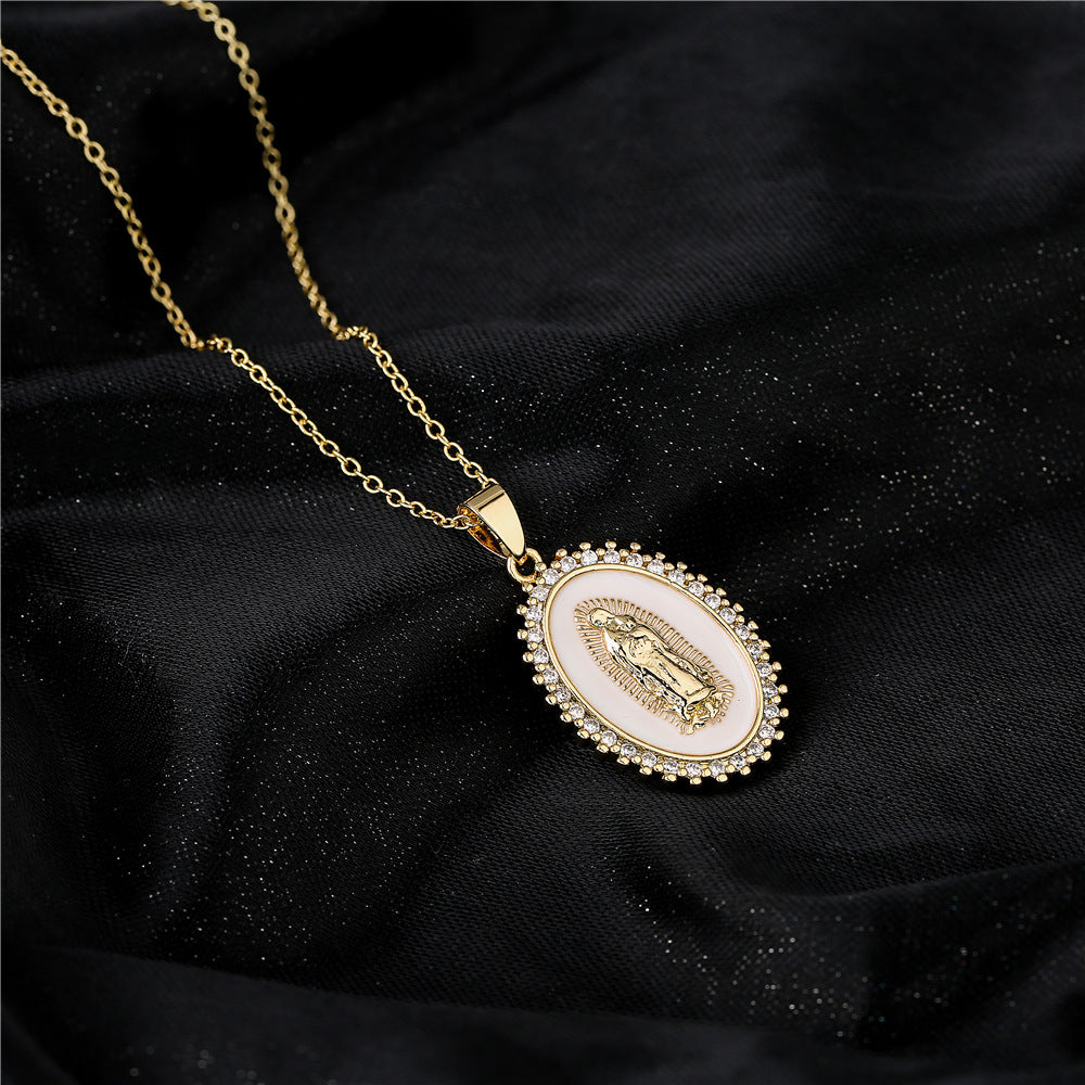 Collana con Pendente Geometrico Irregolare Stile Lusso in Rame Placcato Oro 18K e Finitura Smaltata, con Zirconi su Catena a O