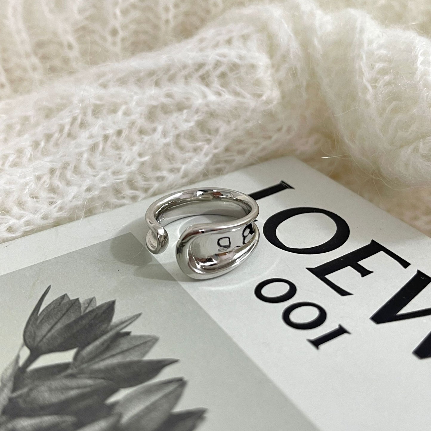 Heart-Shaped Sterling Silver Ring for Women with Inlay Craftsmanship, Minimalist and Sweet Design