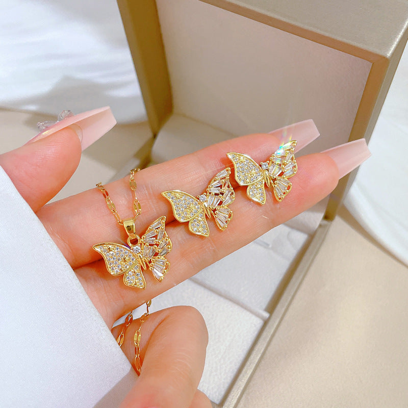 Parure di Orecchini e Collana in Rame Placcato con Zirconi Geometrici di Lusso