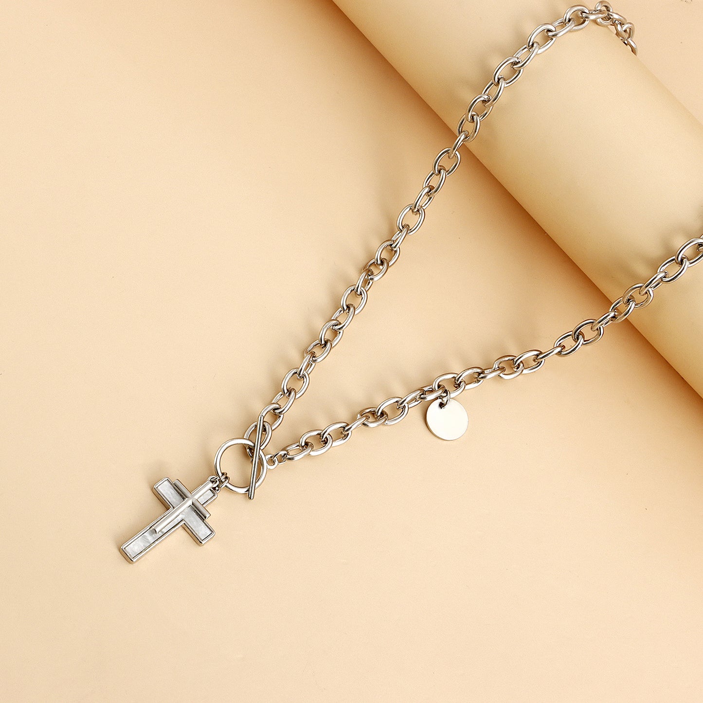 Punk Style Geometric Double Cross Pendant Necklace in Alloy with Electroplating for Women