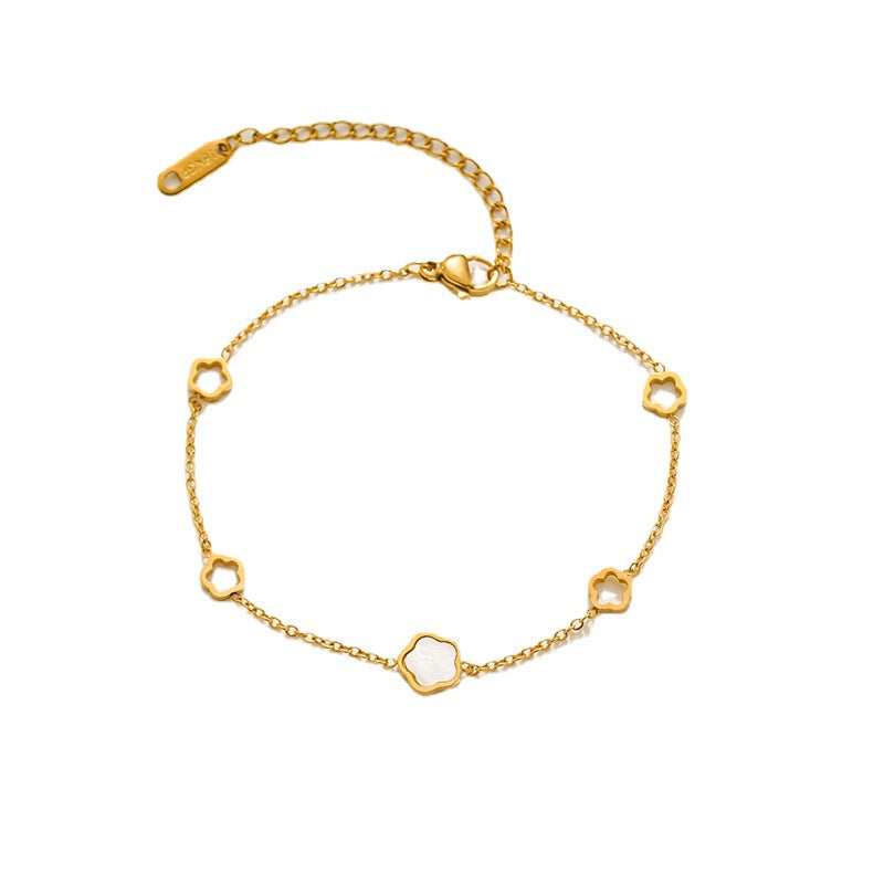 Light Luxury Rhombus-Shaped Titanium Steel Bracelet for Women with Vacuum Plating Finish