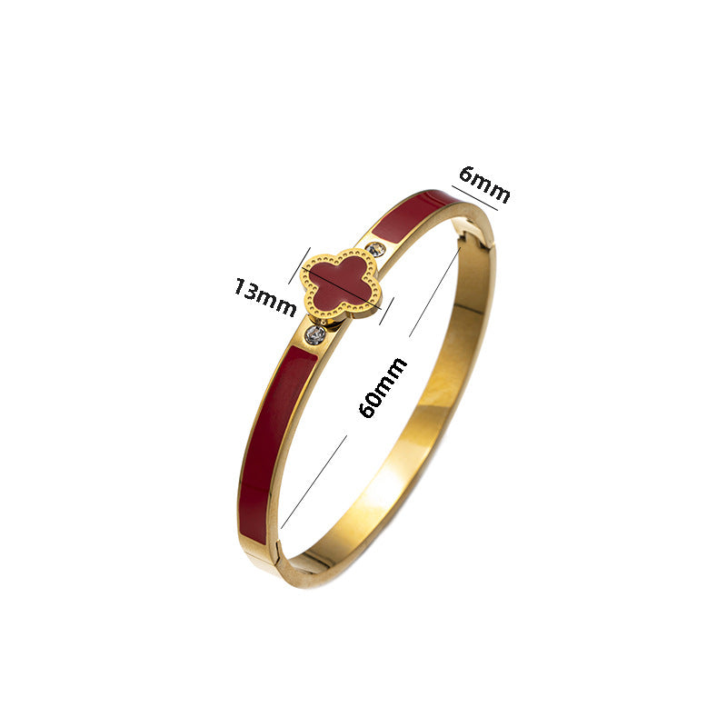 Minimalist Clover-Shaped Titanium Steel Bracelet with Enamel Finish, Polished Surface, Lightweight Fashion Accessory for Women