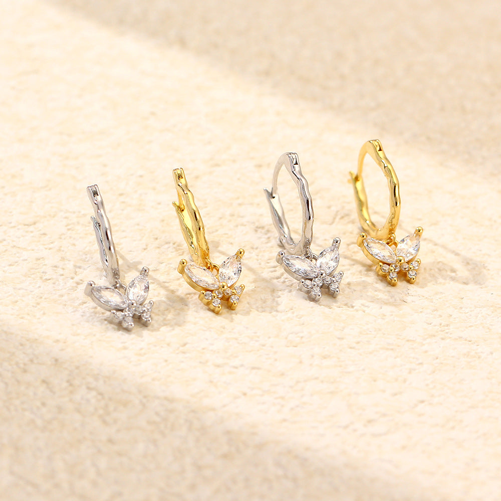 Orecchini da donna Sweet Streetwear in argento sterling 925 con farfalla intarsiata in zirconia cubica