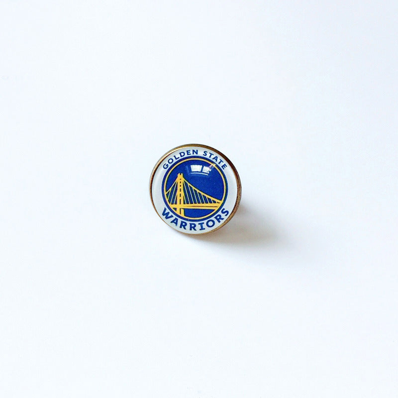 Pin de solapa metálico de equipos de baloncesto retro de la NBA - Insignia con gema vintage - Broche de Kobe Curry - Regalo para fans - Unisex
