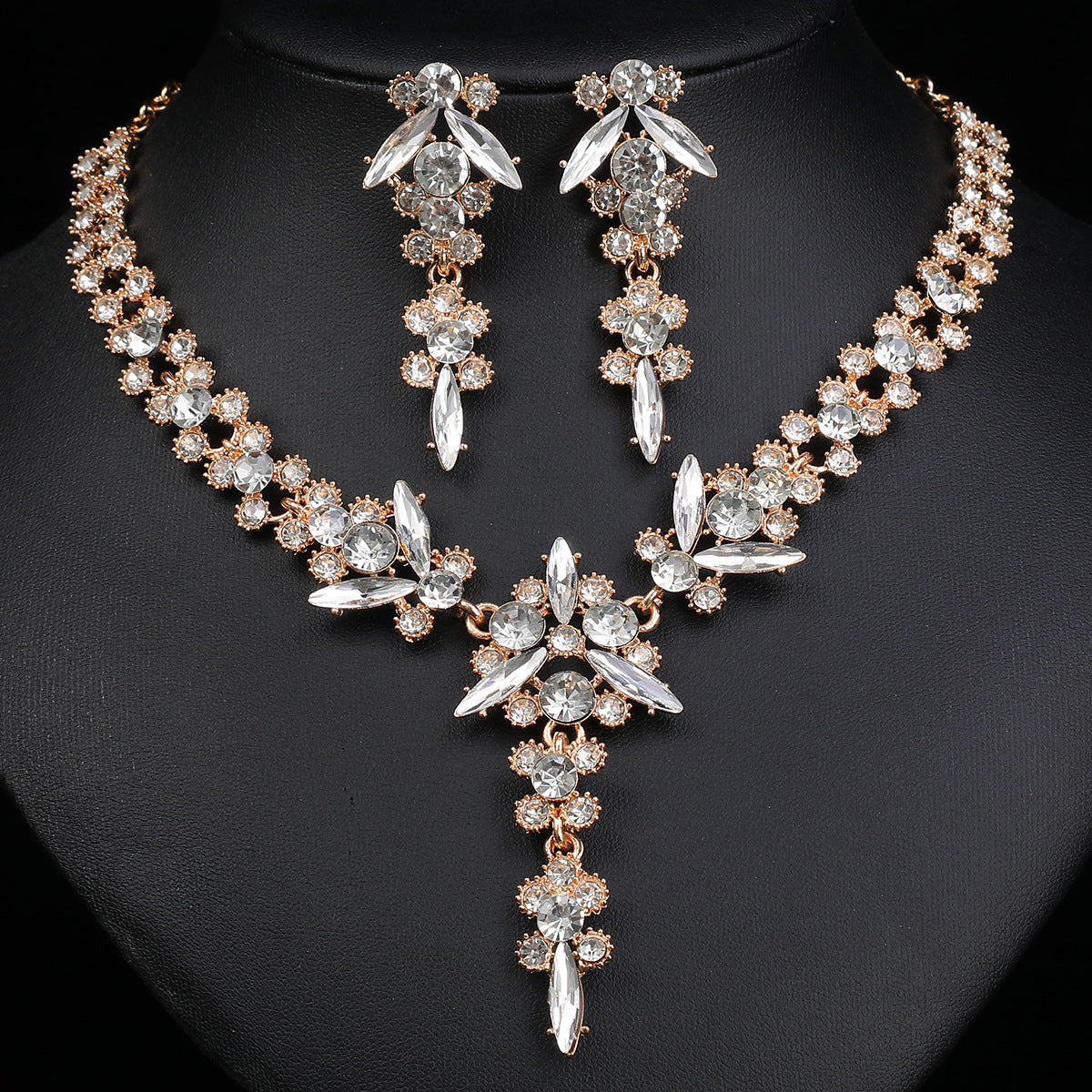 Elegant Floral Design Alloy Necklace Set with Rhinestone Pendant, Electroplated O-Chain and Matching Earrings for Wedding and Formal Occasions