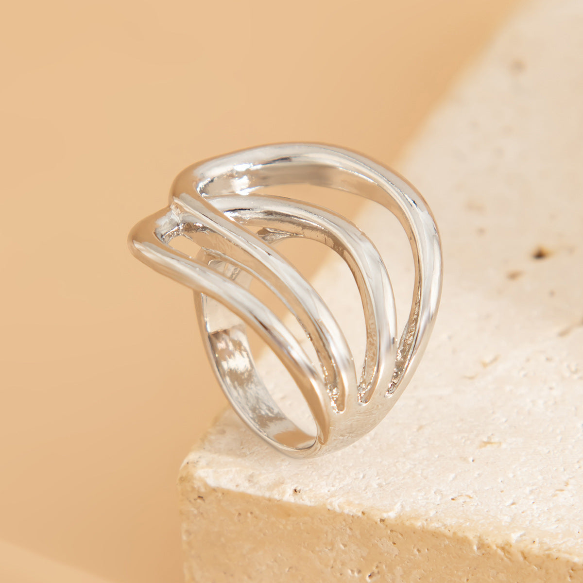 Geometric Round Hollow Out Plated Zinc Alloy Ring for Women