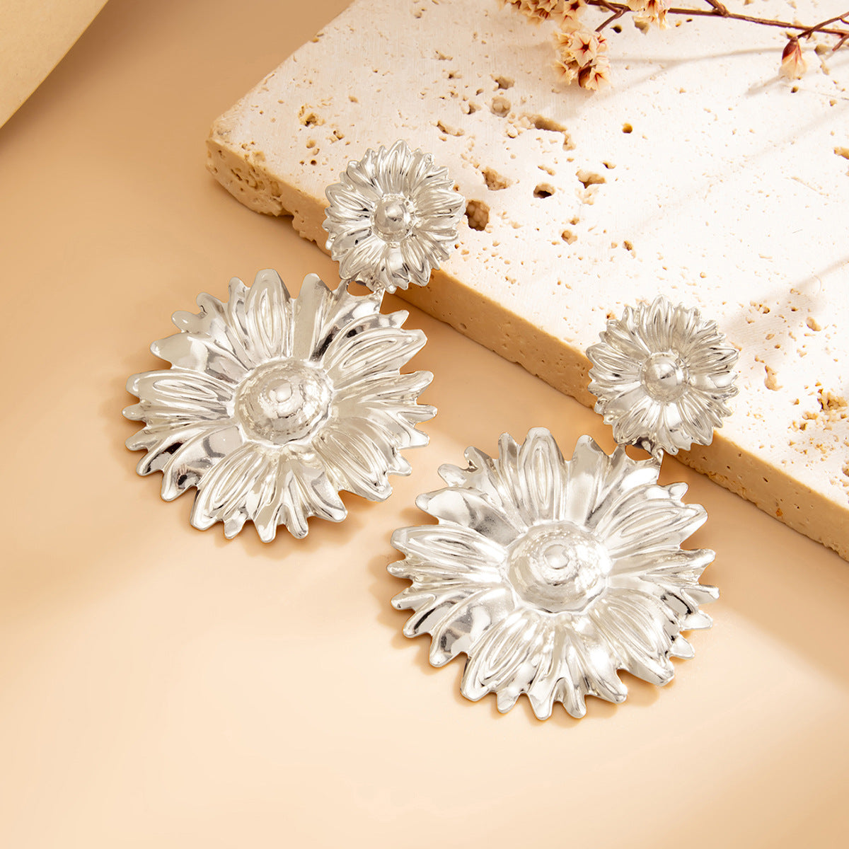 Minimalist Geometric Sunflower Pearl Drop Earrings Alloy Plated Fashion Ear Clips for Women