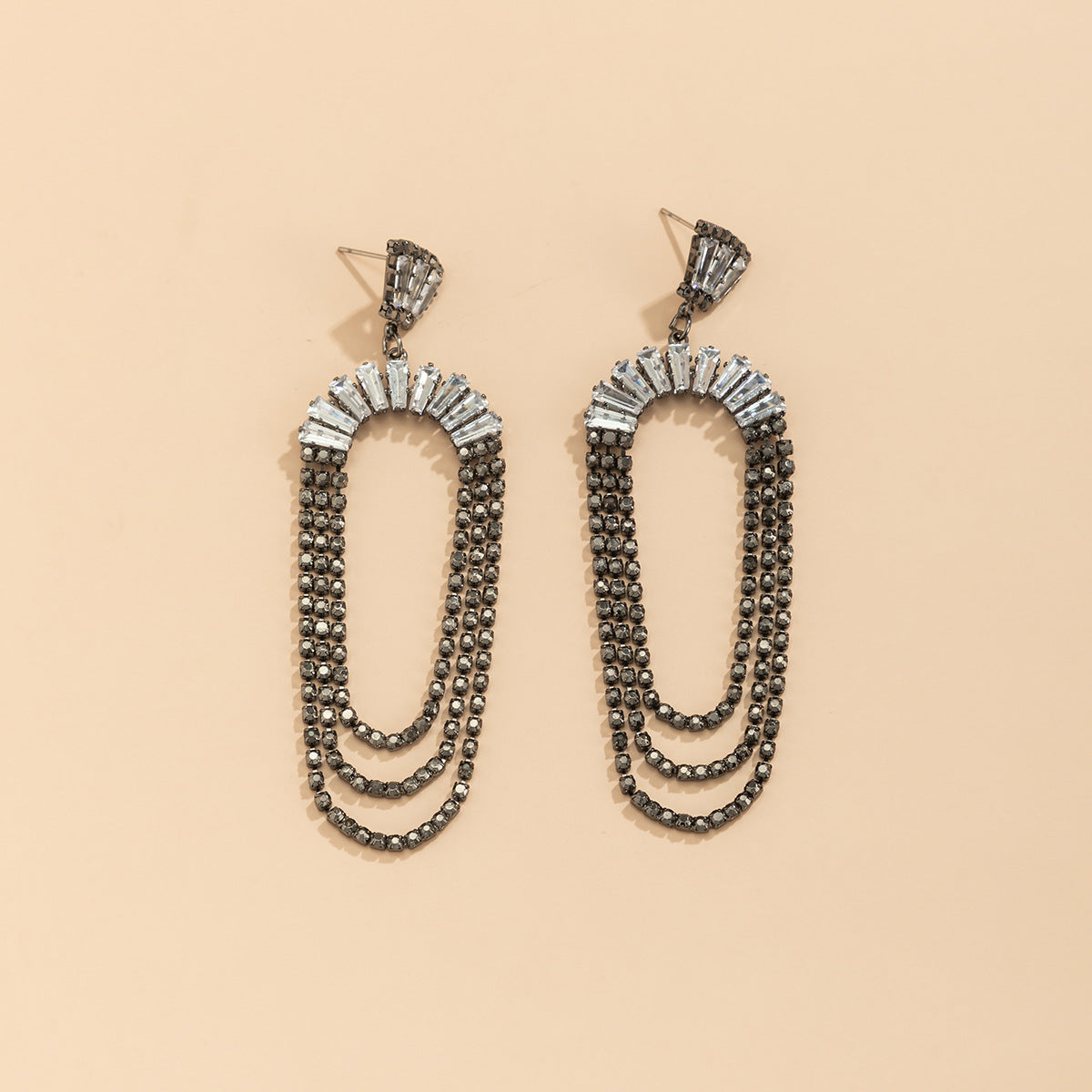 Sweet Hip-hop Geometric Rhinestone Inlay Alloy Earrings with Tassel for Women