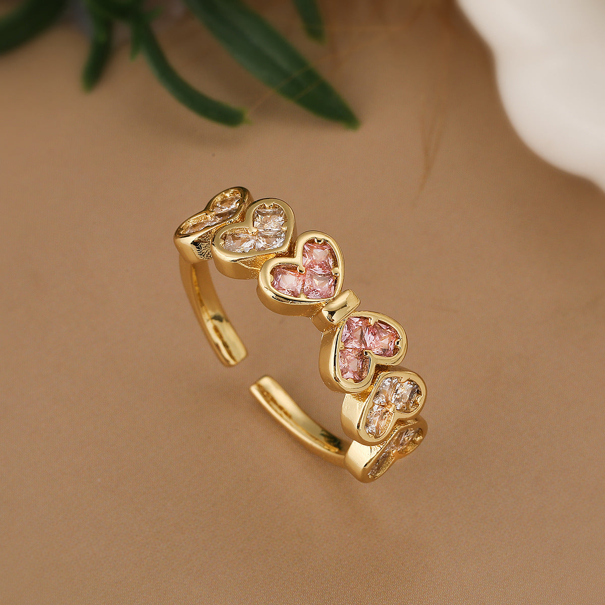 Minimalist 18K Gold Plated Brass Geometric Heart Ring with Cubic Zirconia for Women