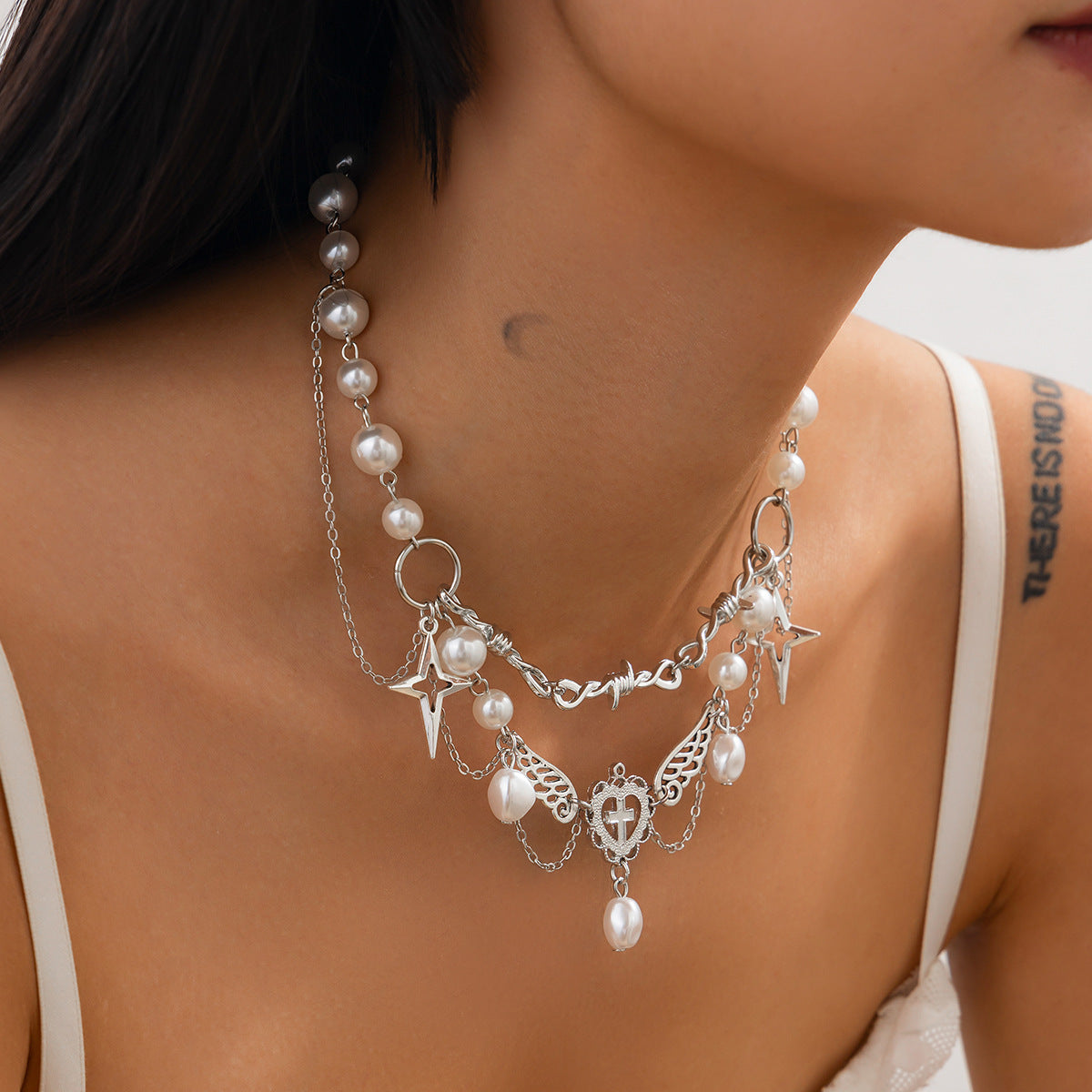 Sweet and Edgy Heart Star Pendant Necklace with Tassels for Women Alloy Chain with Pearl-Like Beads