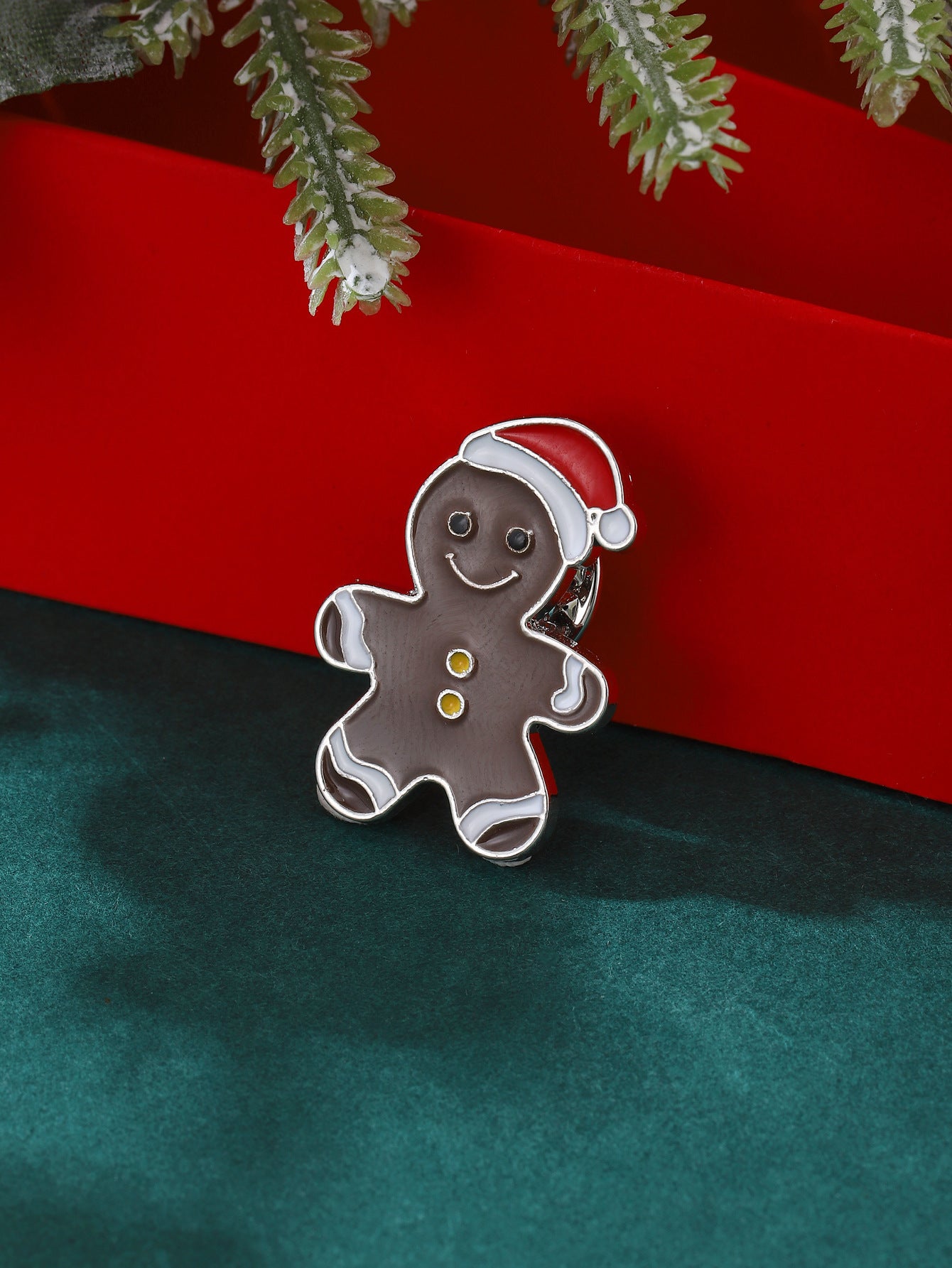 Christmas Pin with Enamel Snowman and Bell Design Alloy Brooch for Unisex Holiday Decoration