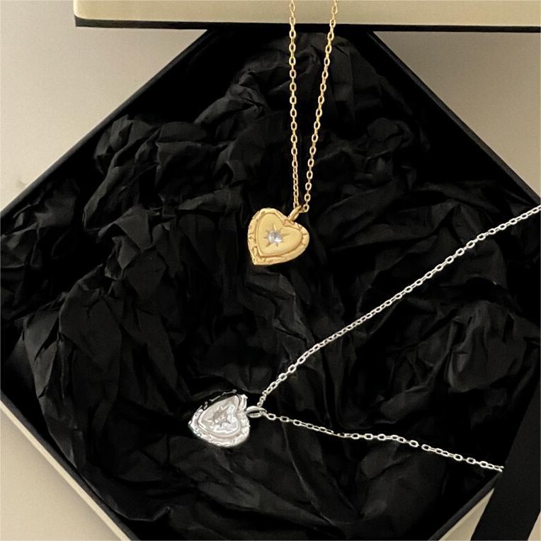 Collar Minimalista de Plata de Ley 925 con Corazón Pulido y Cadena de Bolitas