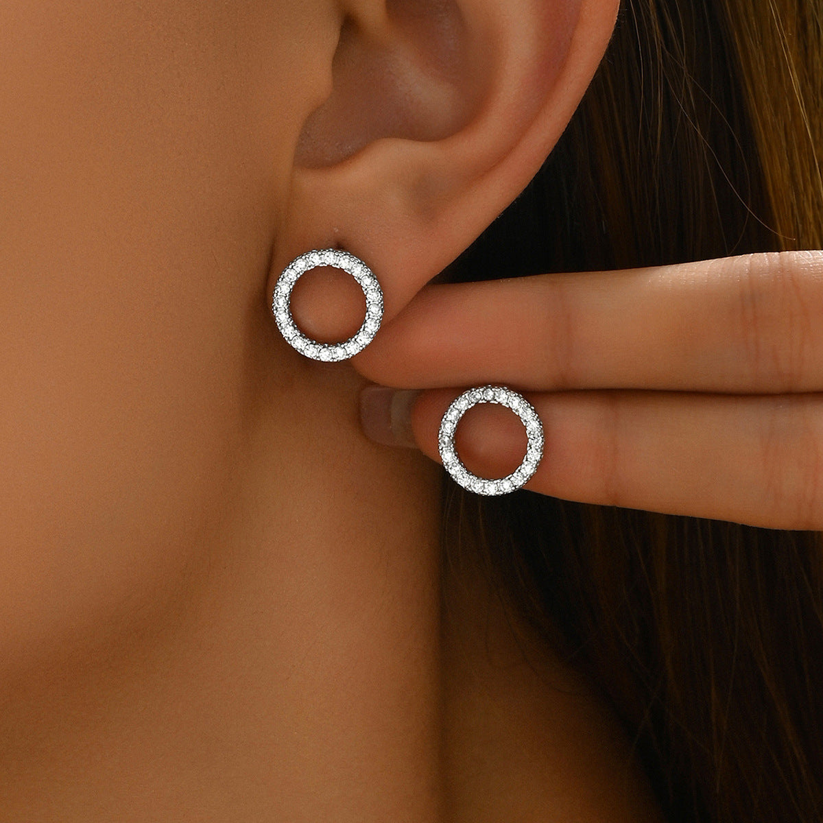 Pendientes minimalistas con lazo, incrustaciones en forma de corazón y flecos colgantes para mujer, de aleación de zinc y acero inoxidable electrochapado.