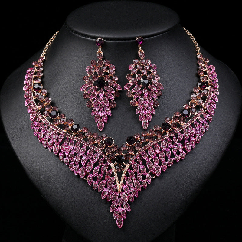 Vintage Floral Pendant Necklace and Earrings Set in Alloy with Enamel Accents for Women