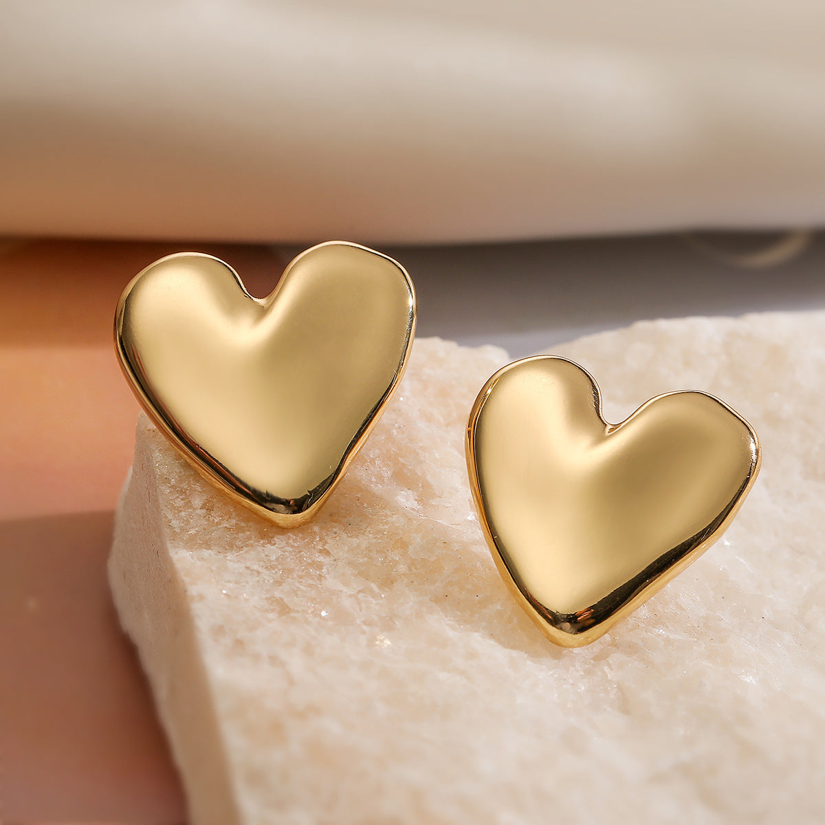 Orecchini a Cuore Geometrici Minimalisti in Rame con Placcatura in Oro 18K da Donna