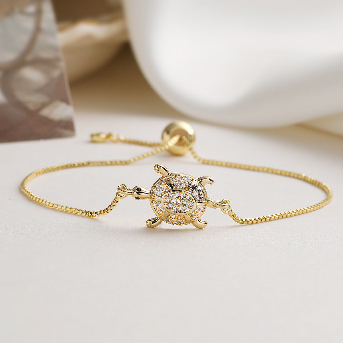 Minimalist Luxury 18K Gold Plated Brass Micro-Inlaid Cubic Zirconia Turtle Bracelet for Women