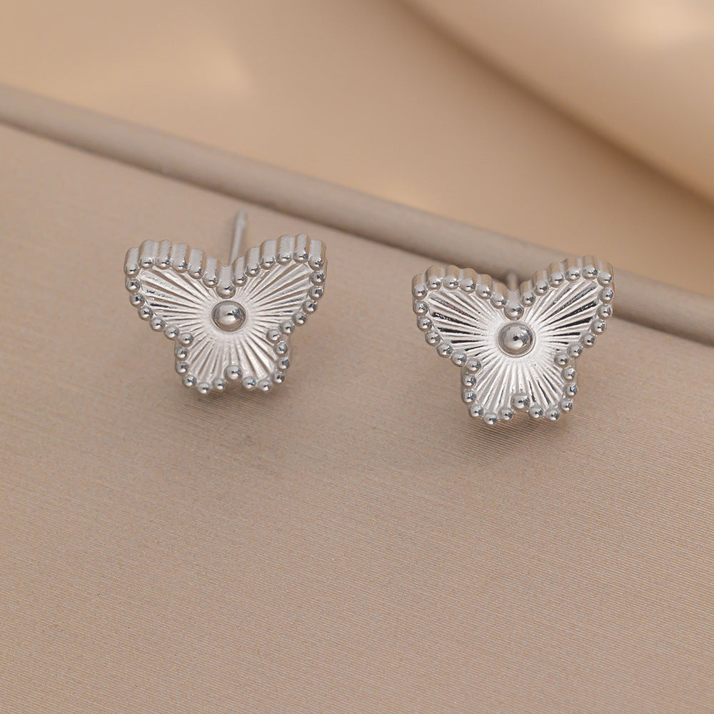 Luxury Style Butterfly Bow Pendant Necklace Set in Titanium Steel with Electroplating Finish for Women