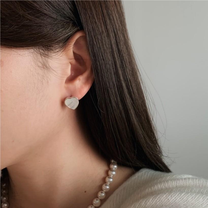 Minimalist Heart-Shaped 925 Sterling Silver Stud Earrings for Women with Gold Plating