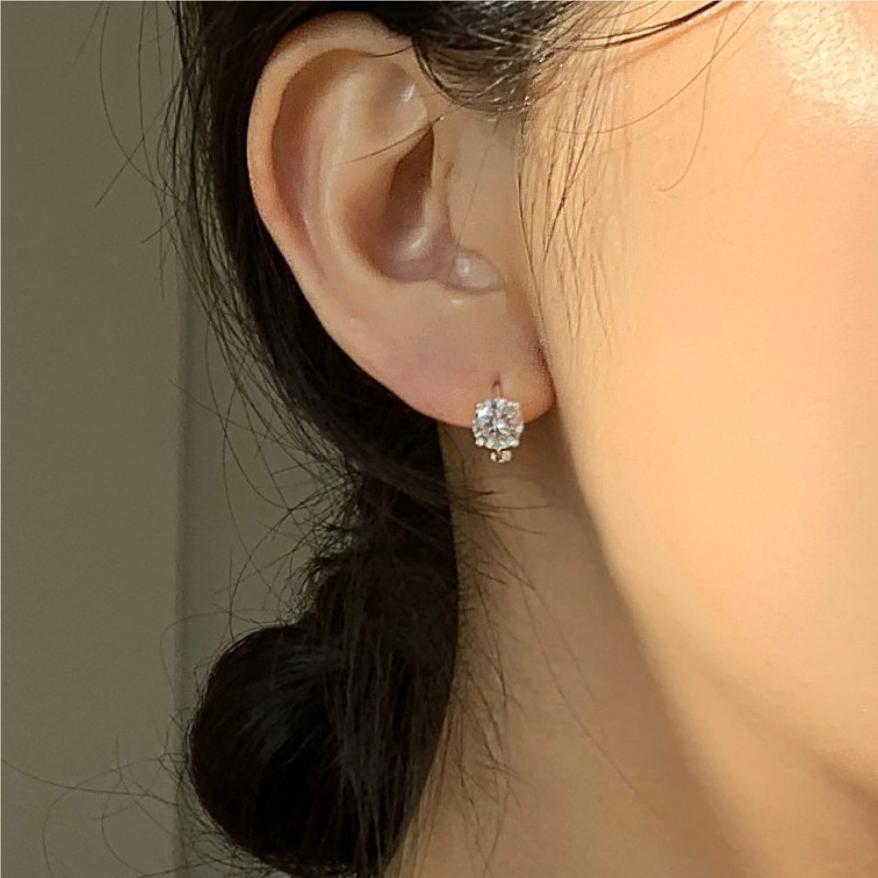 Minimalist Geometric Letter-Shaped 925 Sterling Silver Stud Earrings with Rhinestone Inlay and Gold Plating