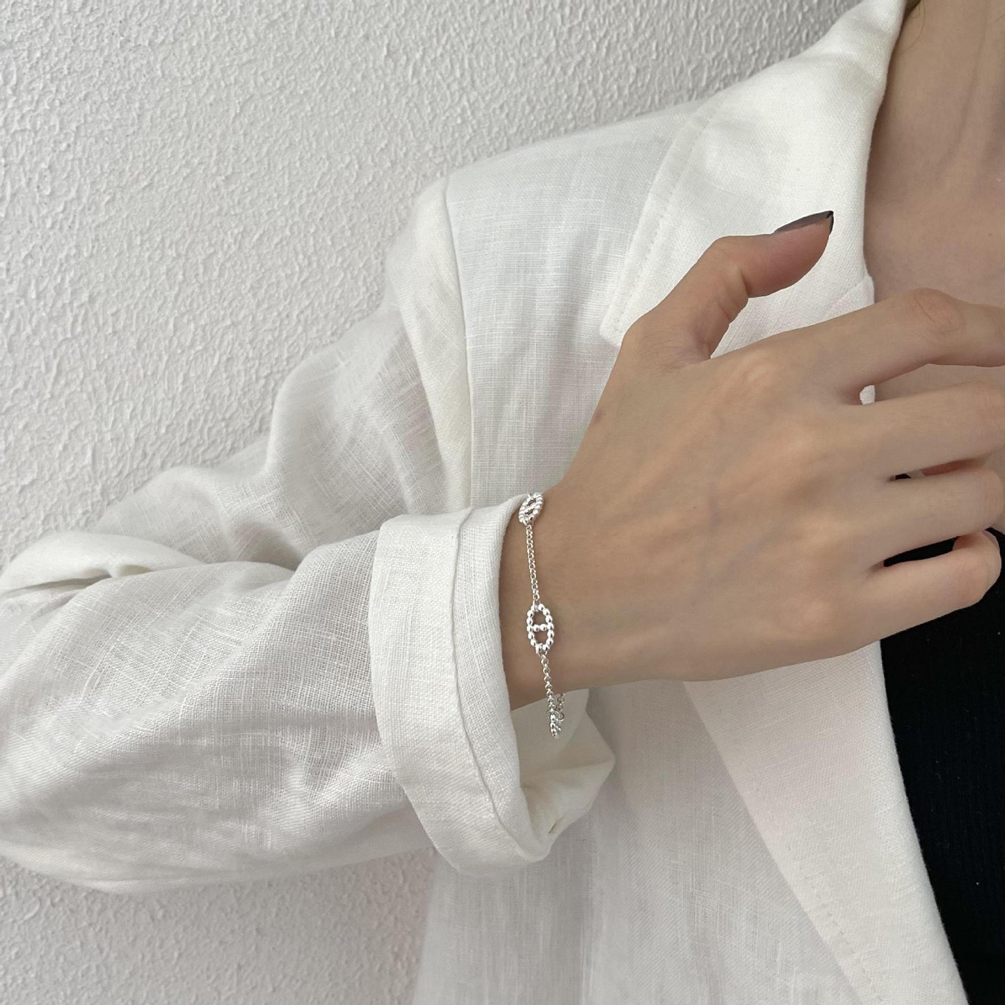Pulsera de doble anillo chapada en plata de ley 925 minimalista para mujer