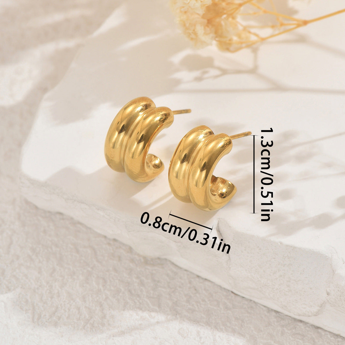 Pendientes de Tachuela Geométricos en Forma de C Minimalistas de Lujo para Mujer en Cobre Bañado con Acabado Pulido