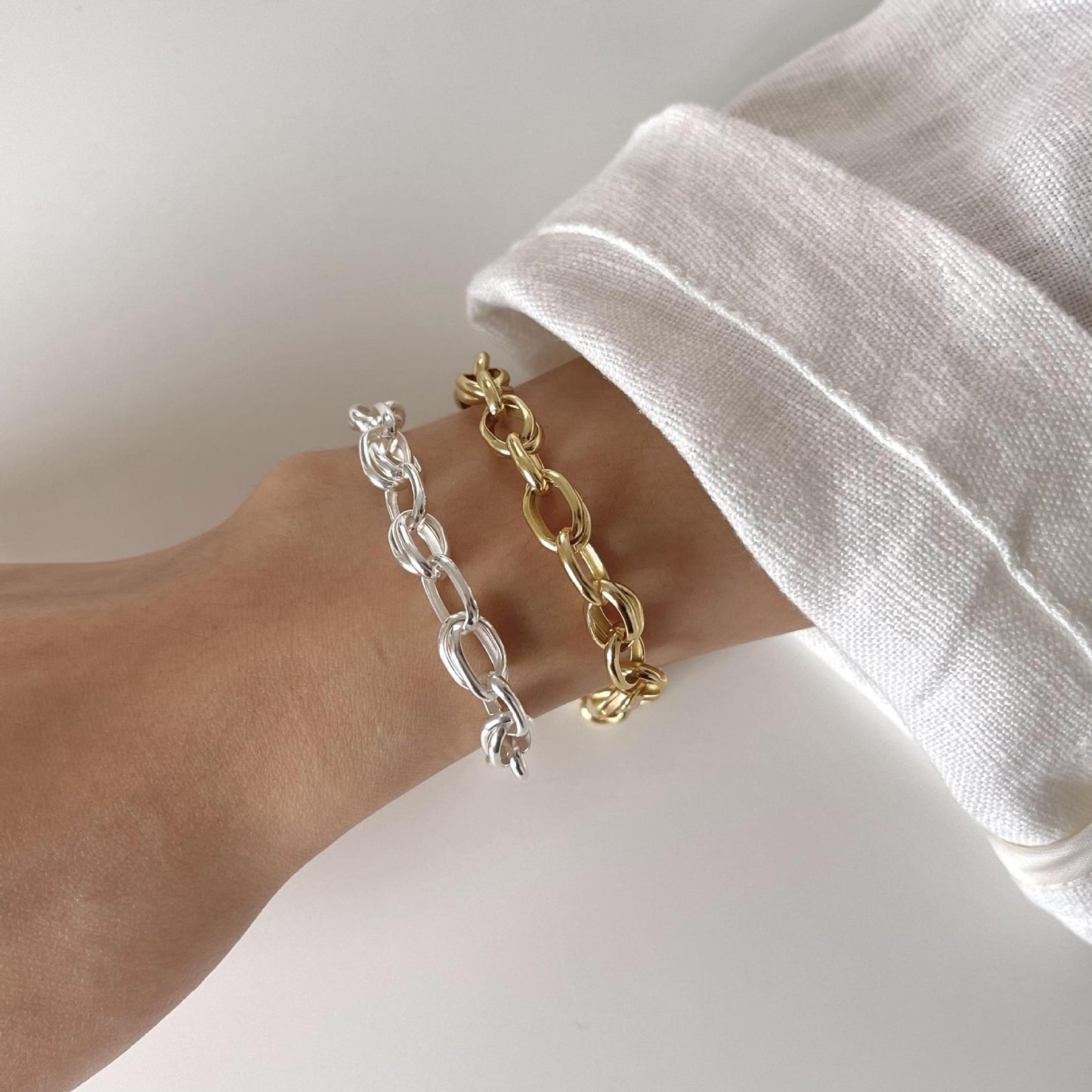 Bracciale da donna placcato in argento sterling 925 con stella minimalista e delicata