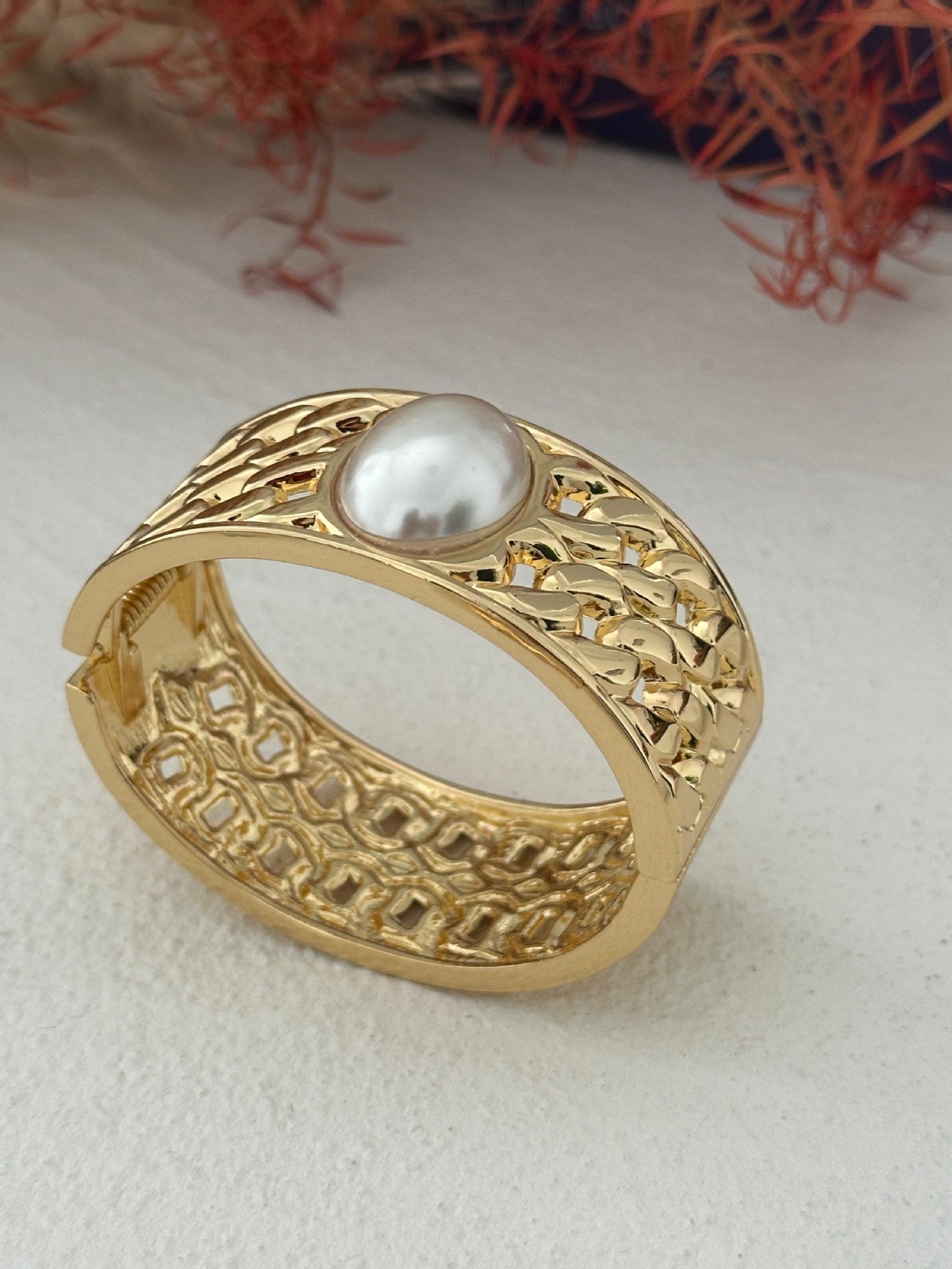 Vintage Luxury Geometric Alloy Plated Pearl Bracelet