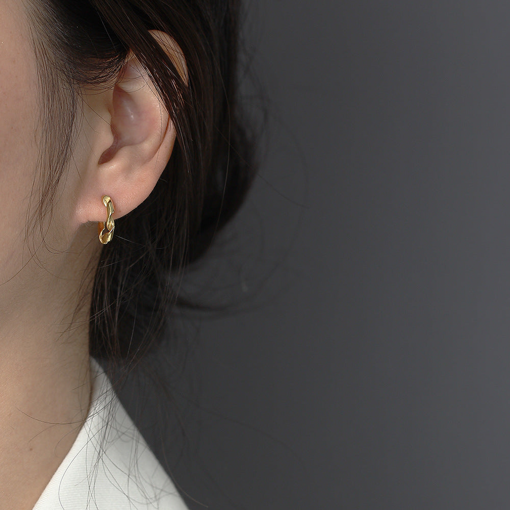Orecchini a cerchio in argento sterling 925 con filo ritorto geometrico