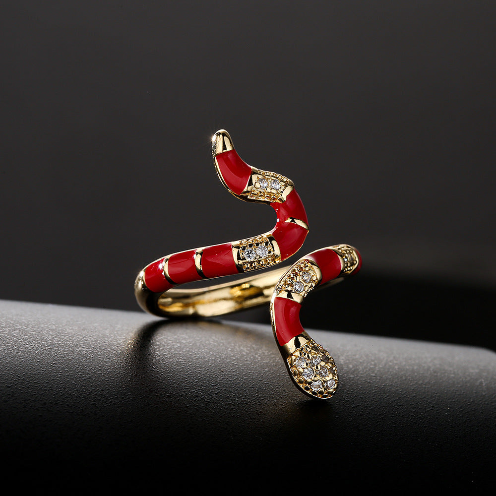 Anello a serpente geometrico in stile INS da donna in rame con placcatura in oro 18 carati e finitura smaltata