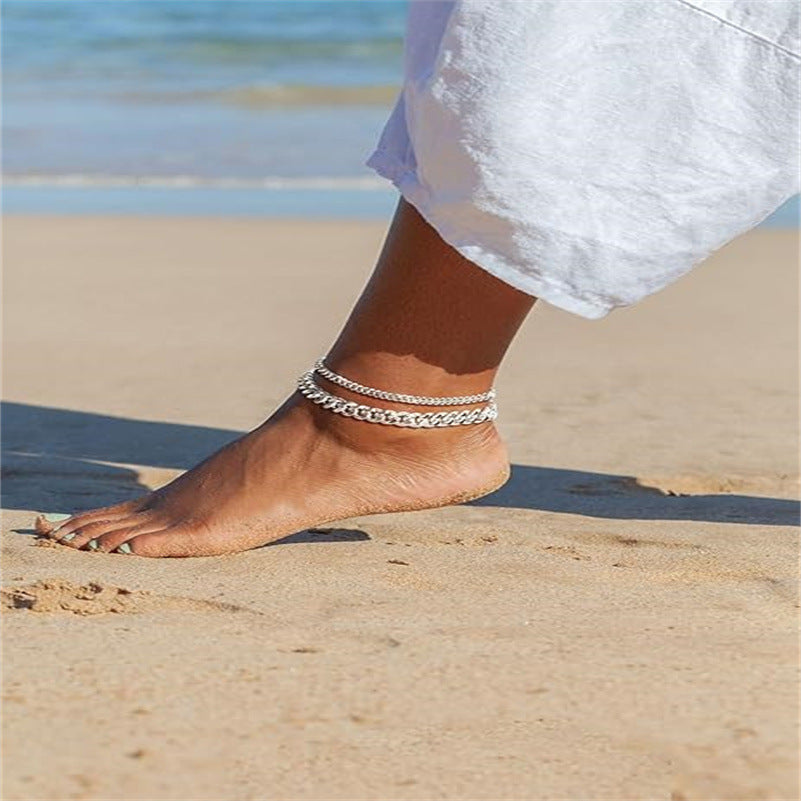 Cavigliera geometrica minimalista in alluminio da donna con design a catena cubana a strati