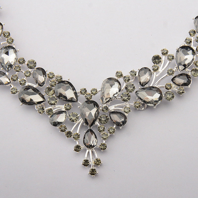 Vintage Baroque Floral Alloy Rhinestone Plated Necklace and Earring Set for Women Wedding Party
