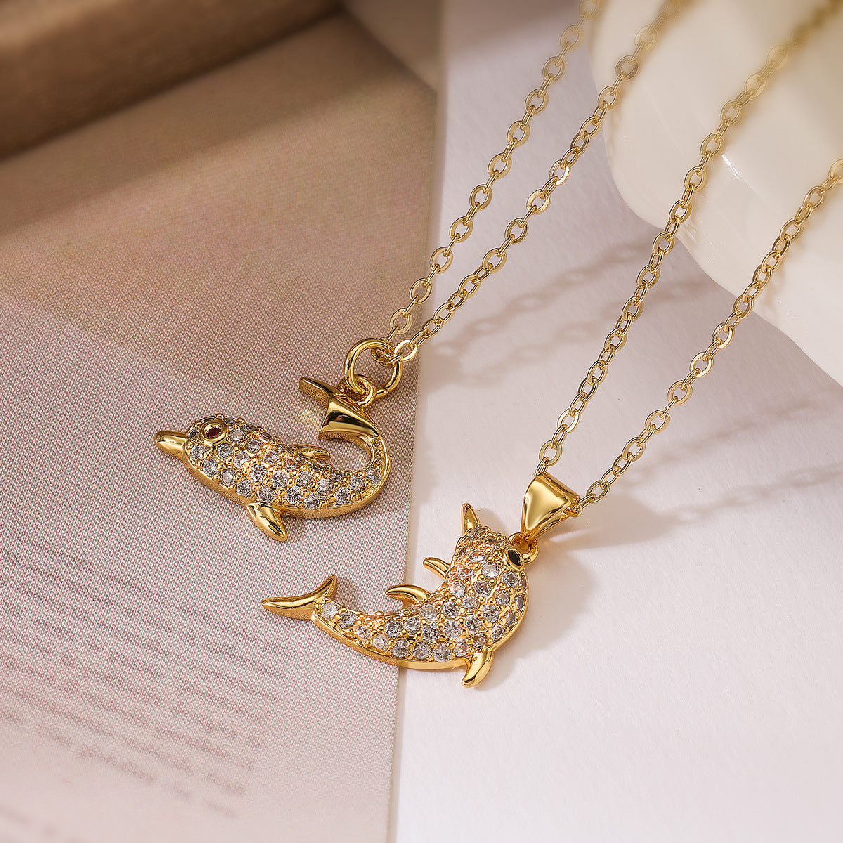 Minimalist Dolphin Pendant Necklace for Women with Gold-Plated Copper and Zircon, Delicate Clavicle Chain