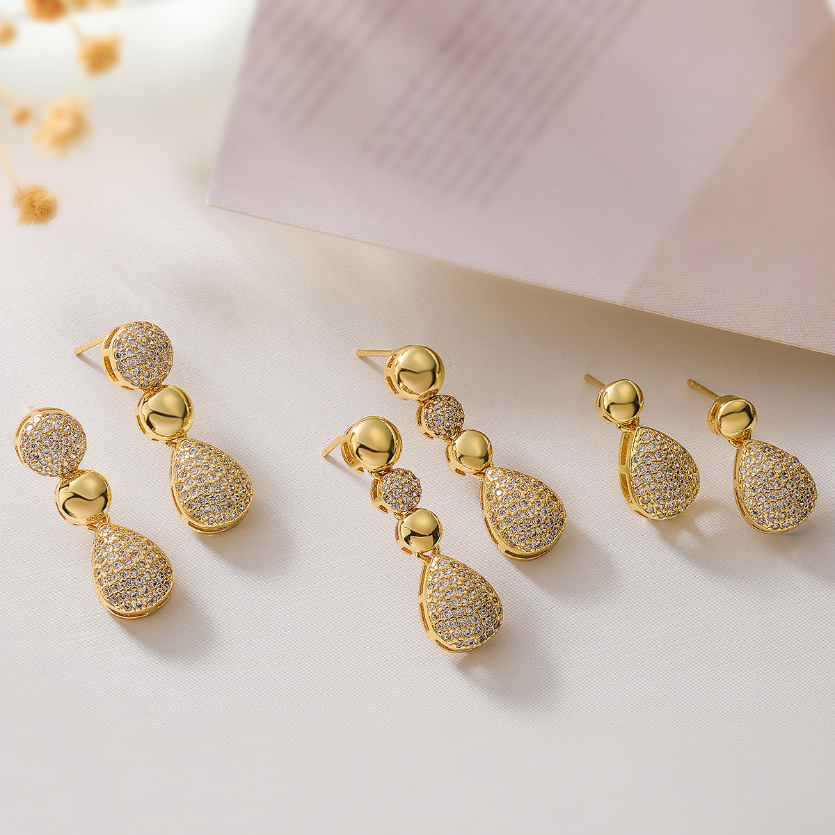 Orecchini pendenti da donna minimalisti geometrici irregolari in rame placcato oro 18 carati e zircone